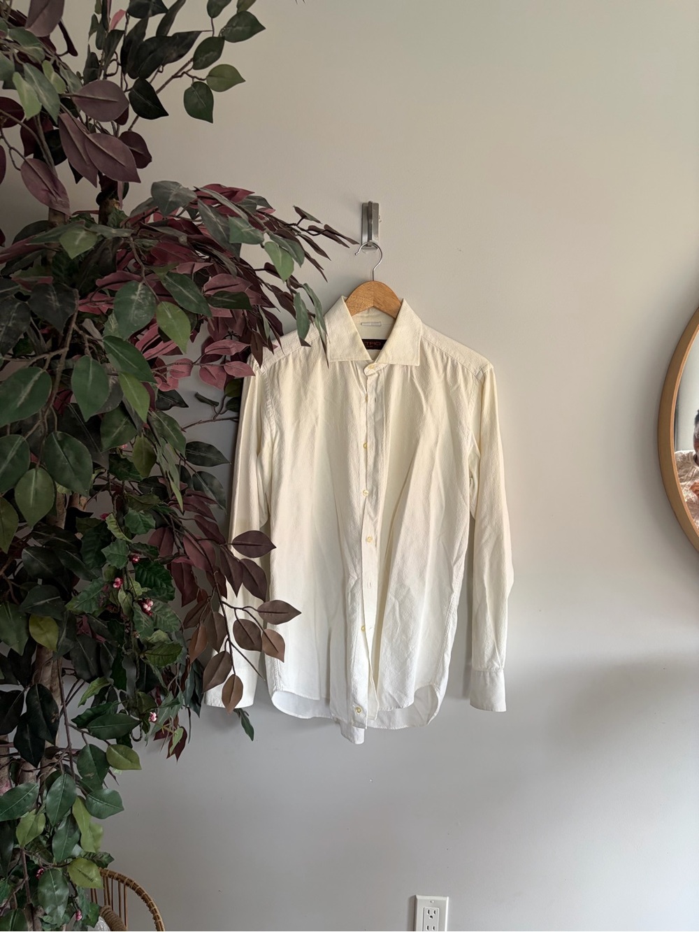 ETRO Men's Long-Sleeve Cream Dress Shirt - Classic Spread Collar